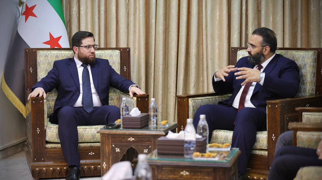 السيد محمد حسان السكاف مع وزير الإعلام الدكتور خالد زعرور لبحث آليات تطوير التوظيف واستقطاب الكفاءات