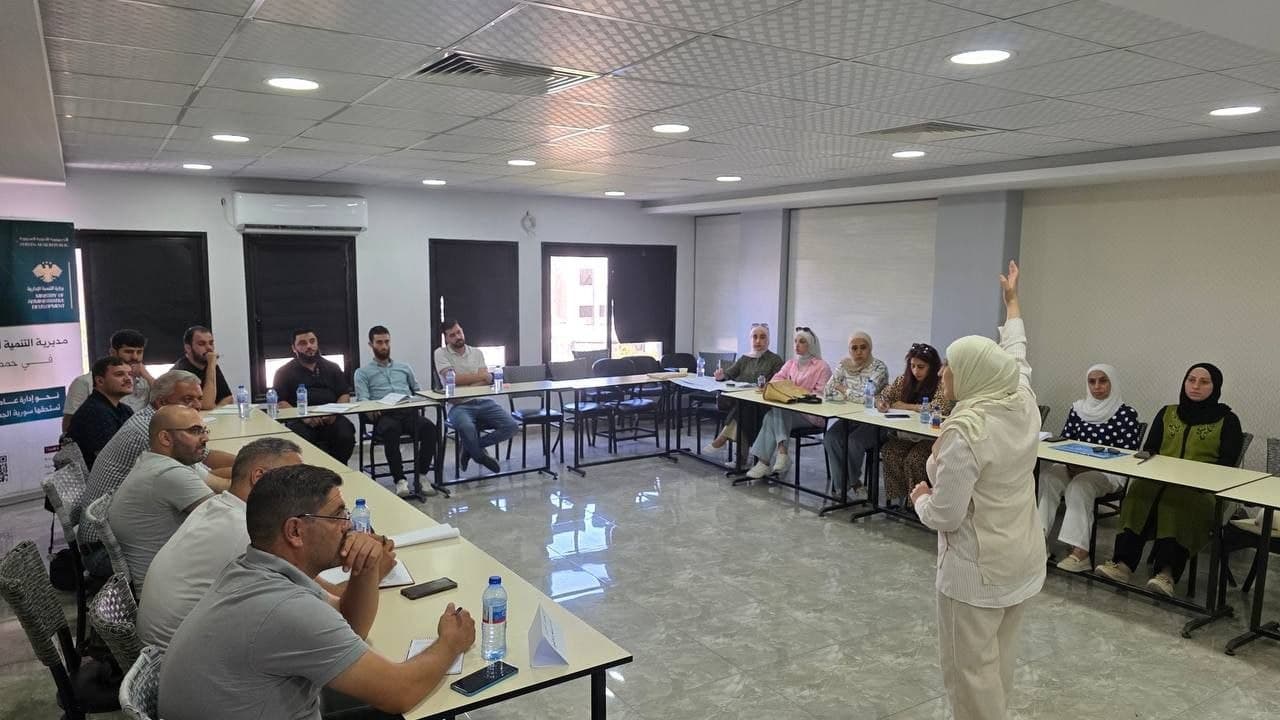 مديرية التنمية الإدارية في حمص تنظم تدريباً متخصصاً في التخطيط الإستراتيجي