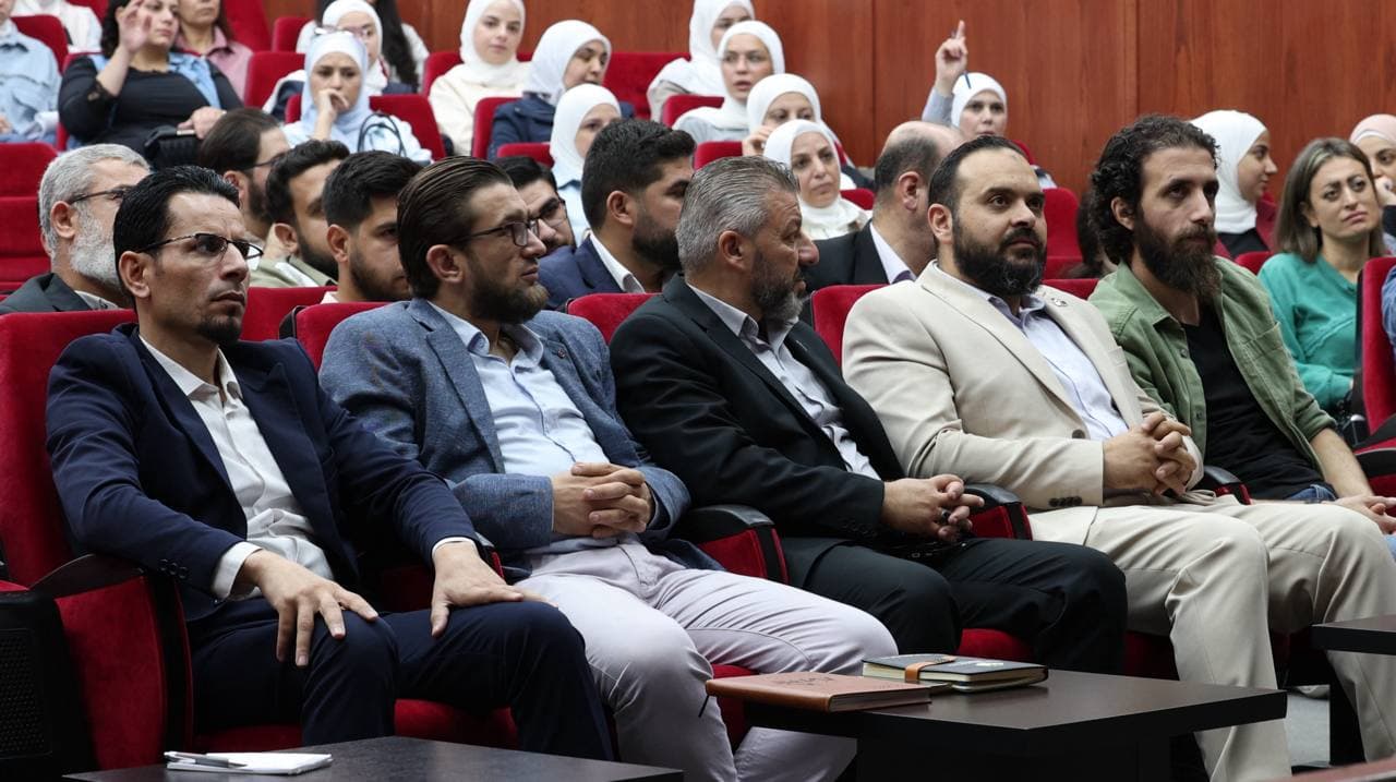 وزارة التنمية الإدارية تنظم ورشة حول استراتيجيات LinkedIn لتطوير المسار المهني وإبراز الإنجازات الحكومية