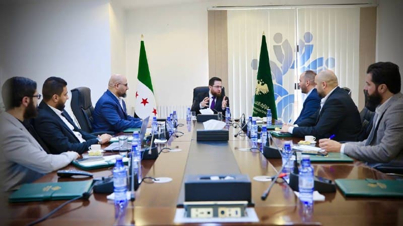 وزير التنمية الإدارية يتابع خطة العمل والتطوير الإداري في محافظة حمص