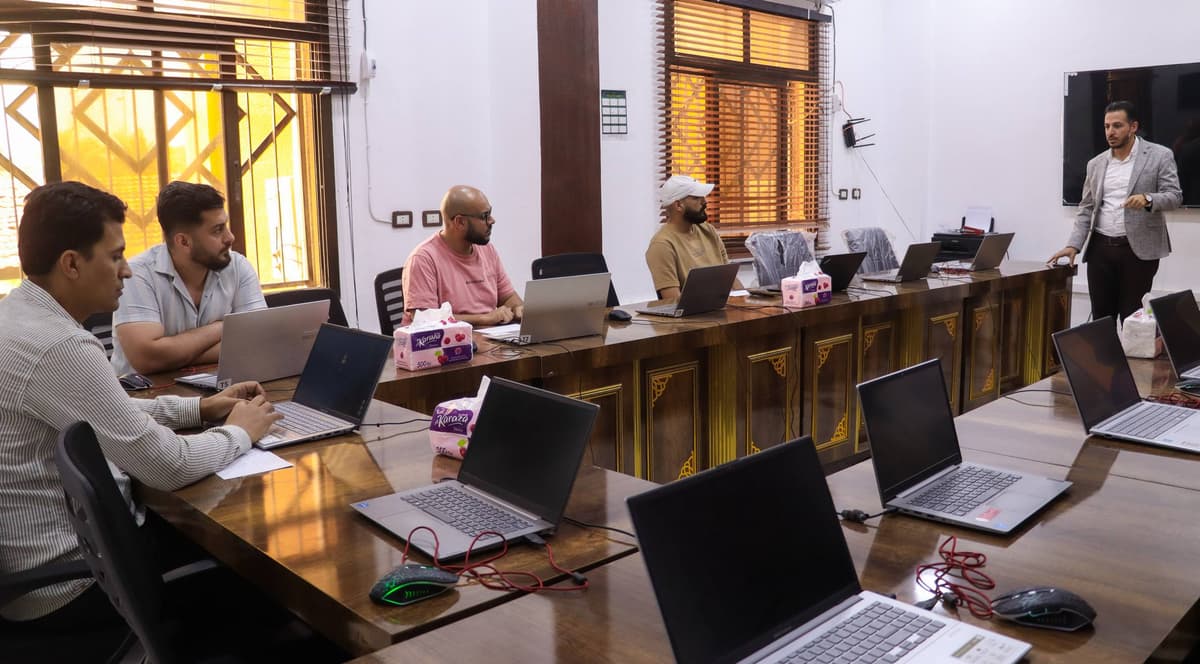 مديرية التنمية الإدارية في دير الزور تُنهي الاختبارات الكتابية لعدد من الشواغر الوظيفية