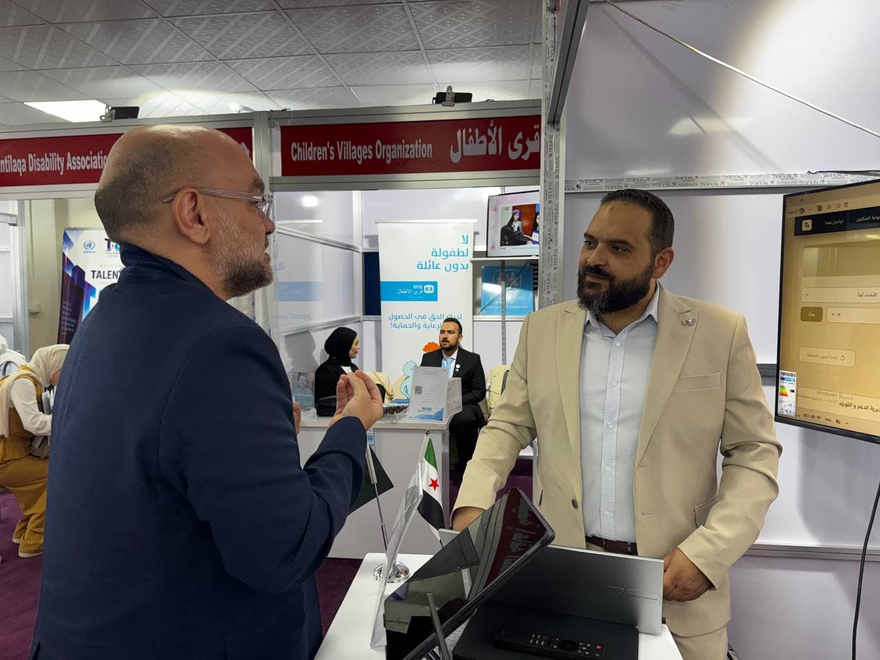 وزارة التنمية الإدارية تستعرض بوابة التوظيف ومنصة «بُناة» في ملتقى UNRWA TALENT ZONE 2026